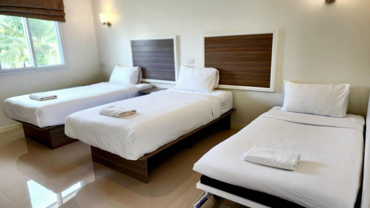 One Chumphon Hotel מראה חיצוני תמונה